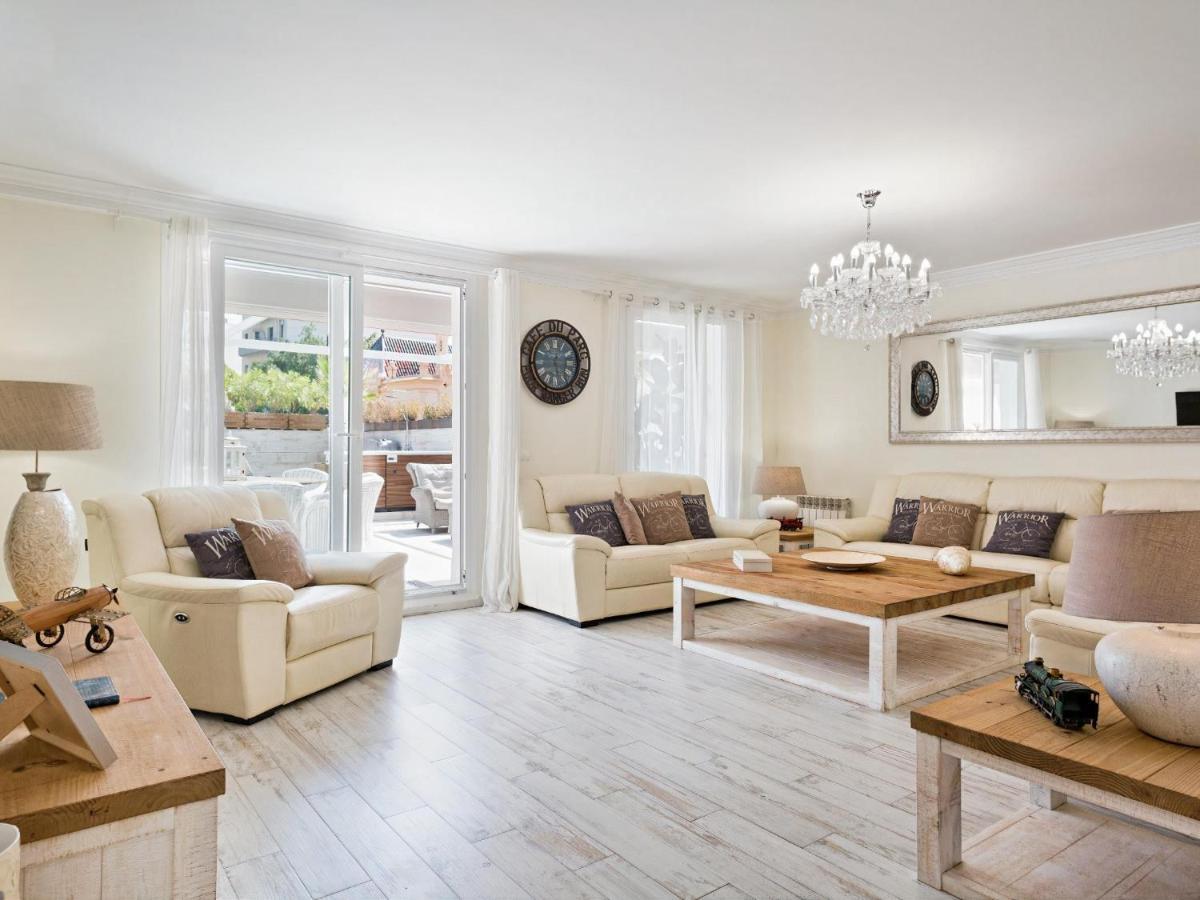 Sitges Spaces Mediterranean Apartments 5 Bedrooms, 4 Bathrooms, 75M2 Terrace, Centre Sitges- Sleeps 11 Exteriér fotografie