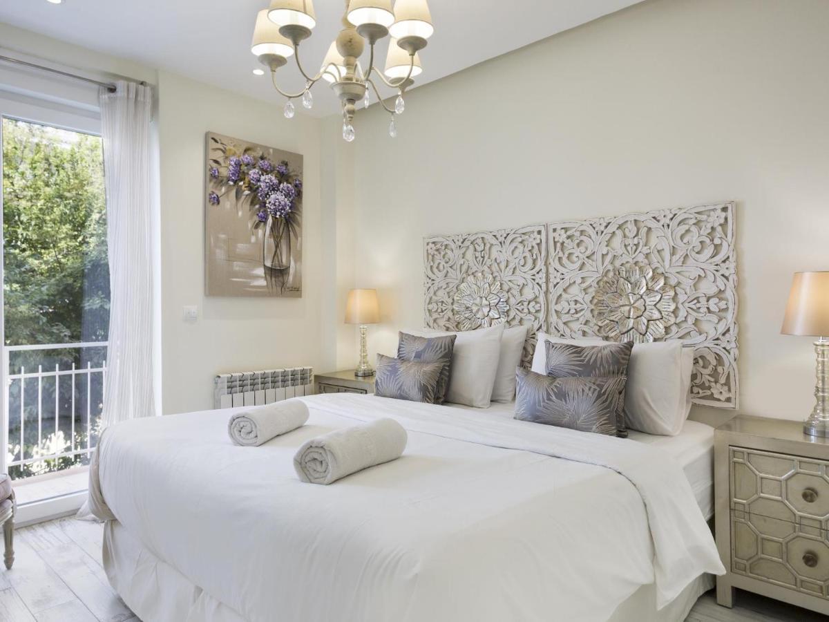 Sitges Spaces Mediterranean Apartments 5 Bedrooms, 4 Bathrooms, 75M2 Terrace, Centre Sitges- Sleeps 11 Exteriér fotografie
